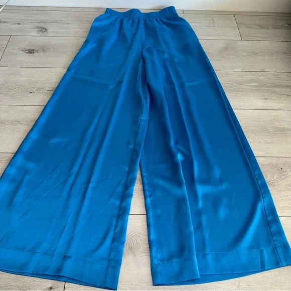 NWOT Show Me Your Mumu Irwin Blue Luxe Satin Wide Leg Pants Women's Small S - Picture 3 of 10